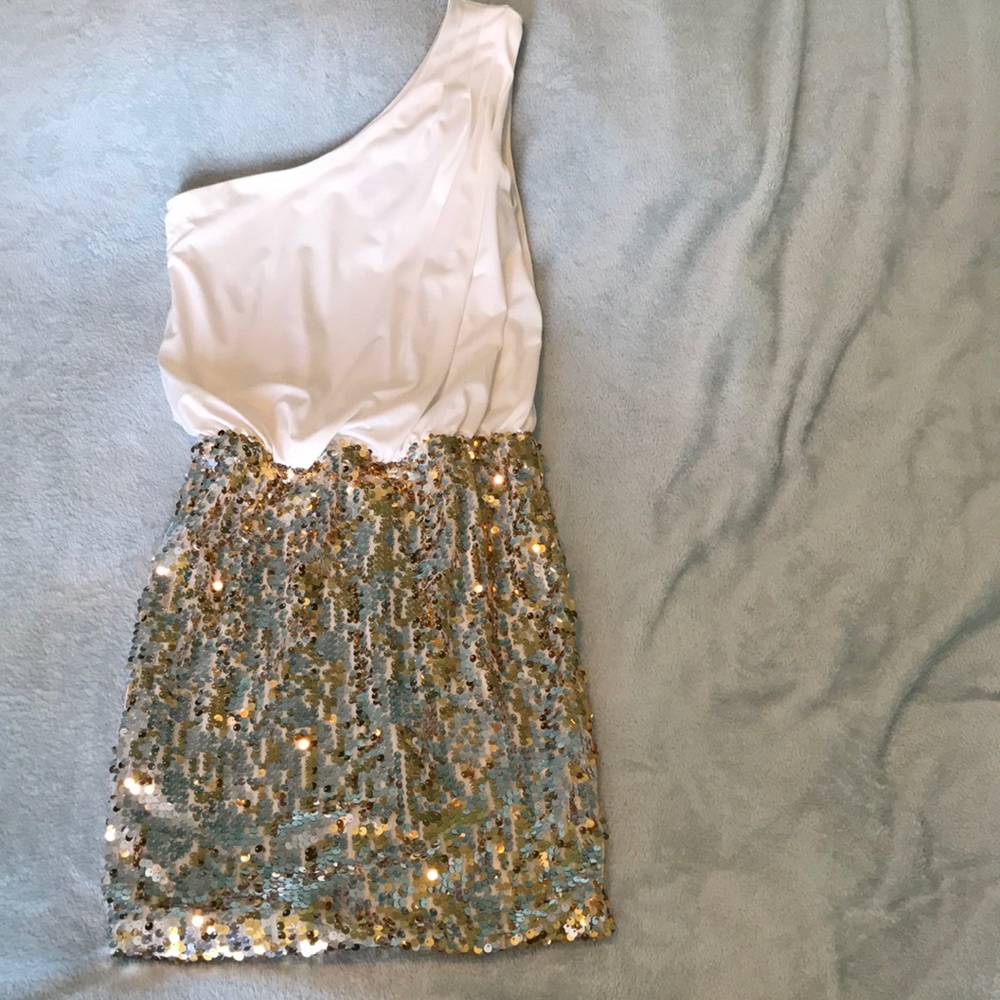 Mini dress